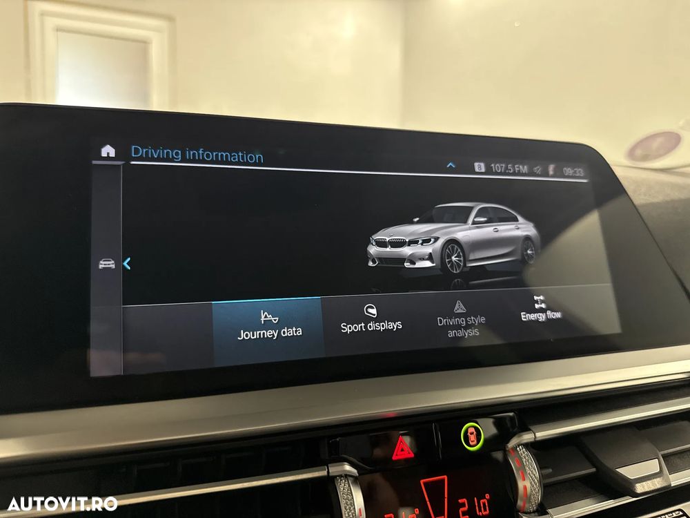 BMW Seria 3 330i Aut. Edition Luxury Line Purity - 22
