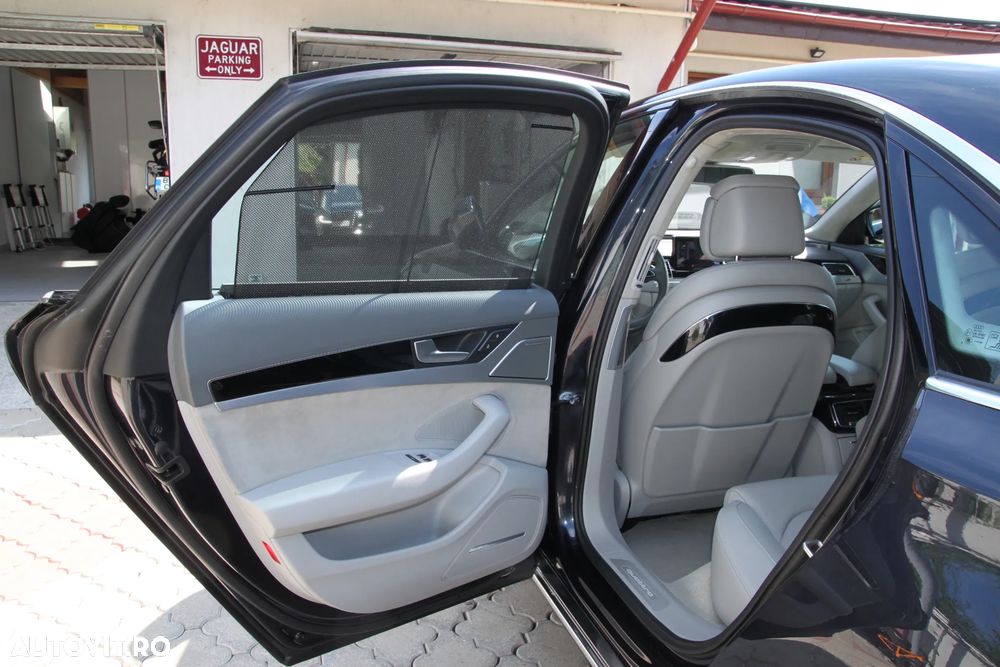Audi A8 3.0 TDI Quattro Tiptronic - 24