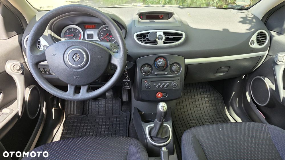 Renault Clio 1.5 dCi Extreme - 12