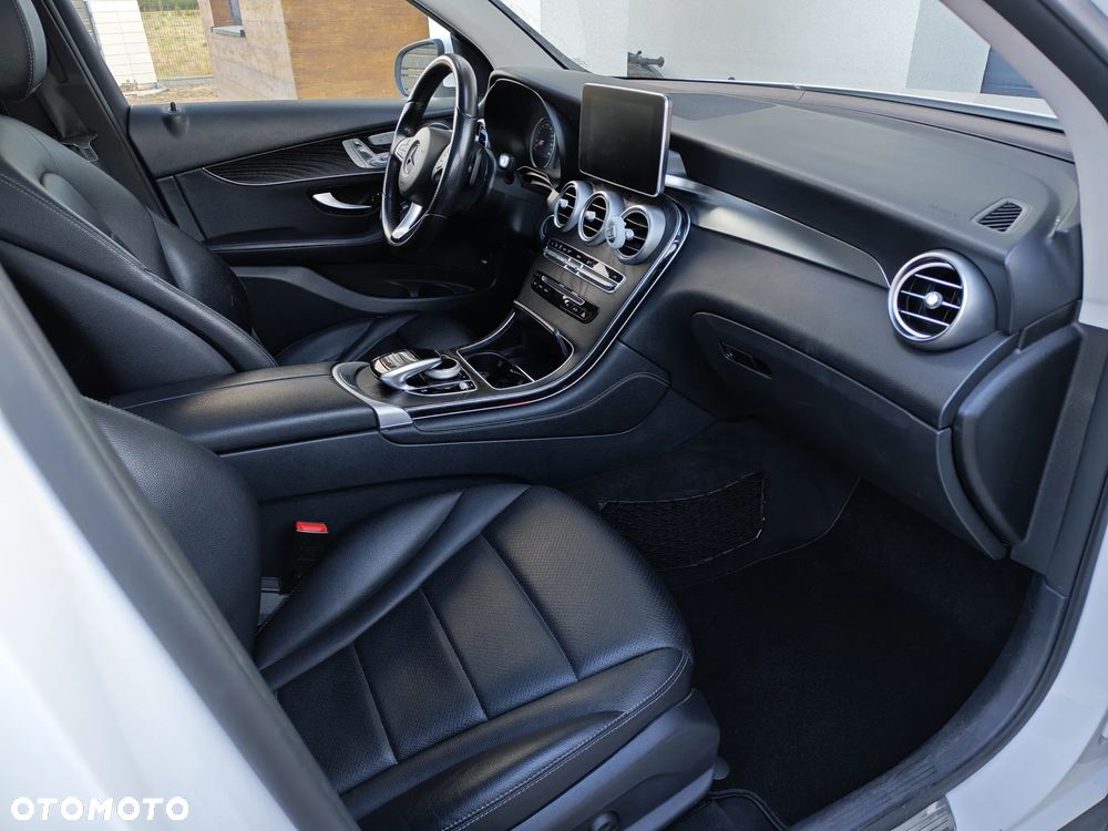 Mercedes-Benz GLC - 10