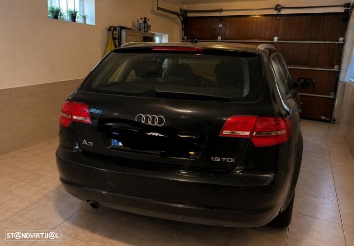 Audi A3 Sportback 1.6 TDI Attraction Special Edition - 2