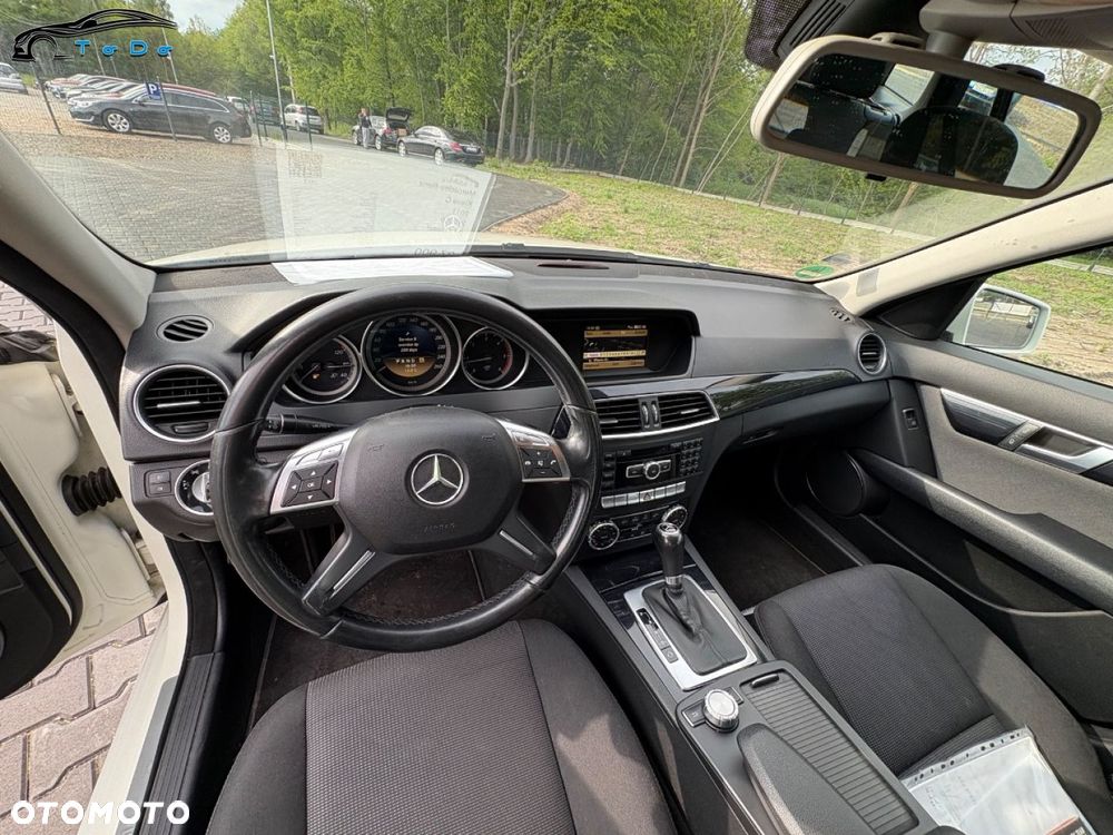 Mercedes-Benz Klasa C 200 CDI DPF (BlueEFFICIENCY) 7G-TRONIC - 17