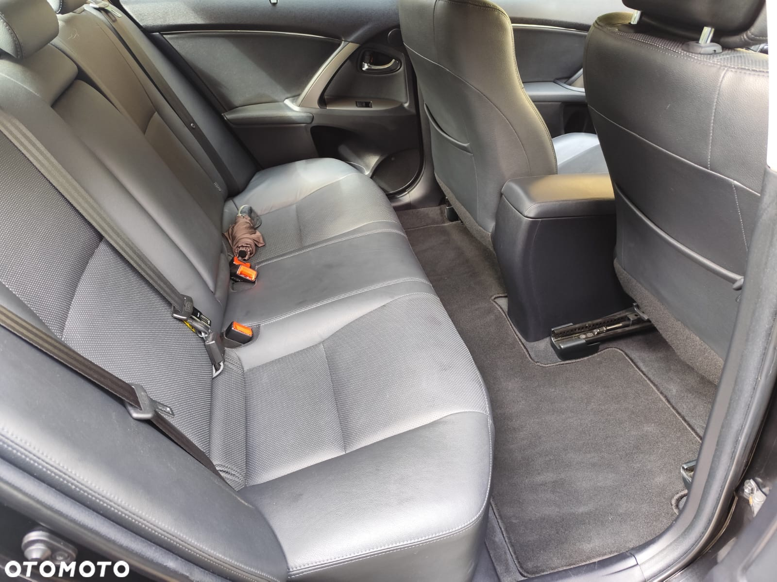 Toyota Avensis 2.0 Prestige MS - 10