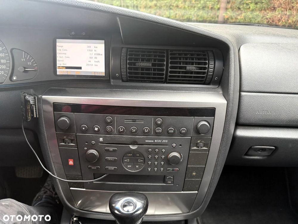 Opel Omega - 16