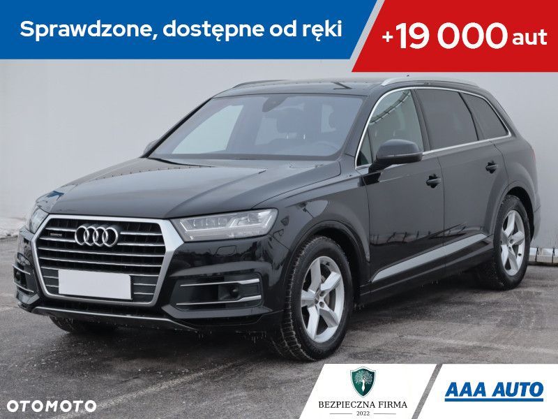 Audi Q7 - 1