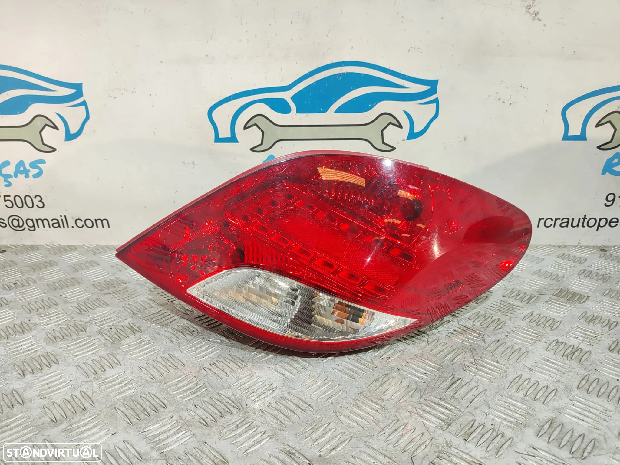 Conjunto Farolins Peugeot 207 Led 9686566080 9686565980 - 5