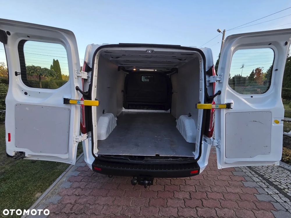 Ford Transit Custom - 24