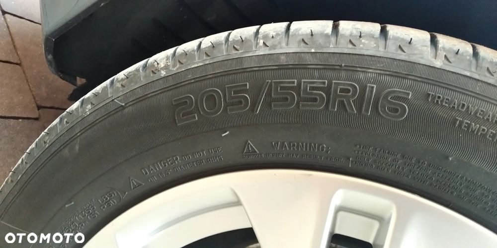 Mercedes-Benz Klasa C 200 T CDI DPF BlueEFFICIENCY Avantgarde - 36