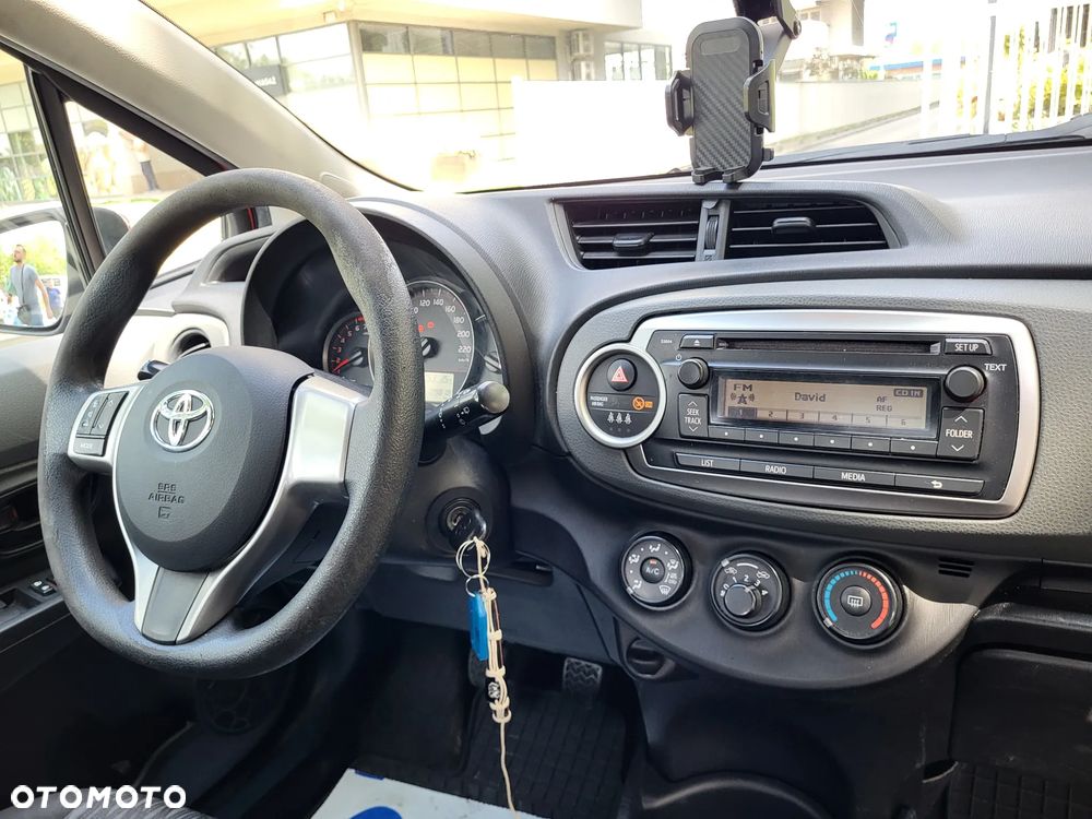 Toyota Yaris 1.0 Life - 10