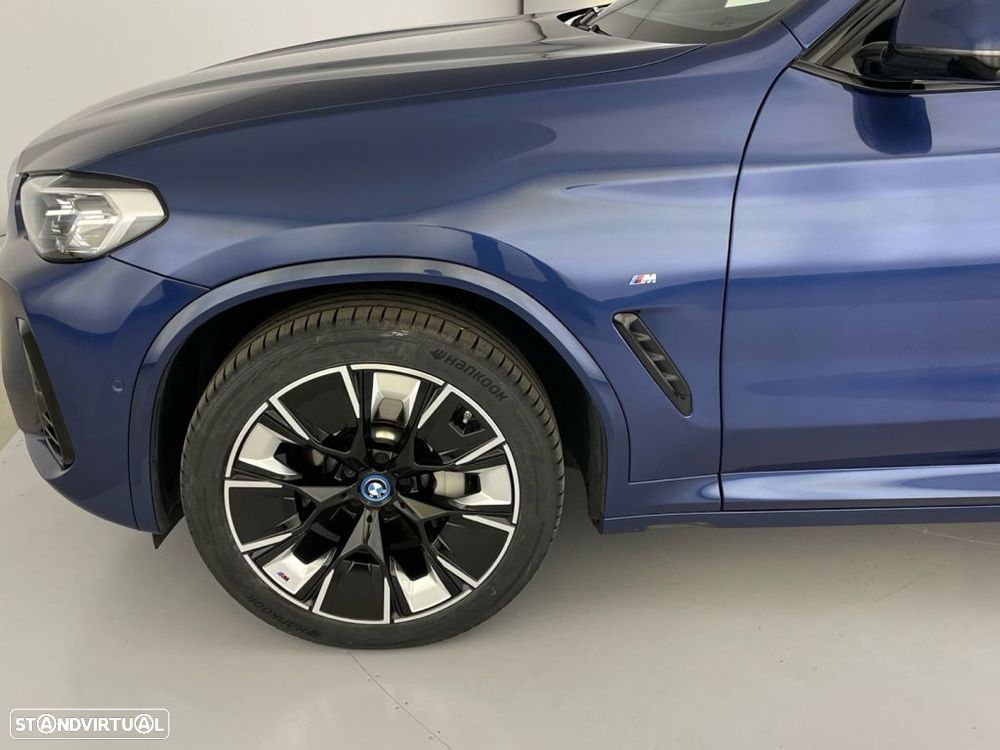 BMW iX3 M Sport Impressive - 18