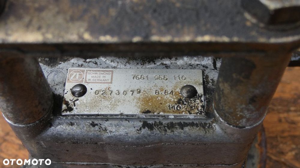 BMW e23 e24 e28 POMPA WSPOMAGANIA  7681955110 - 5