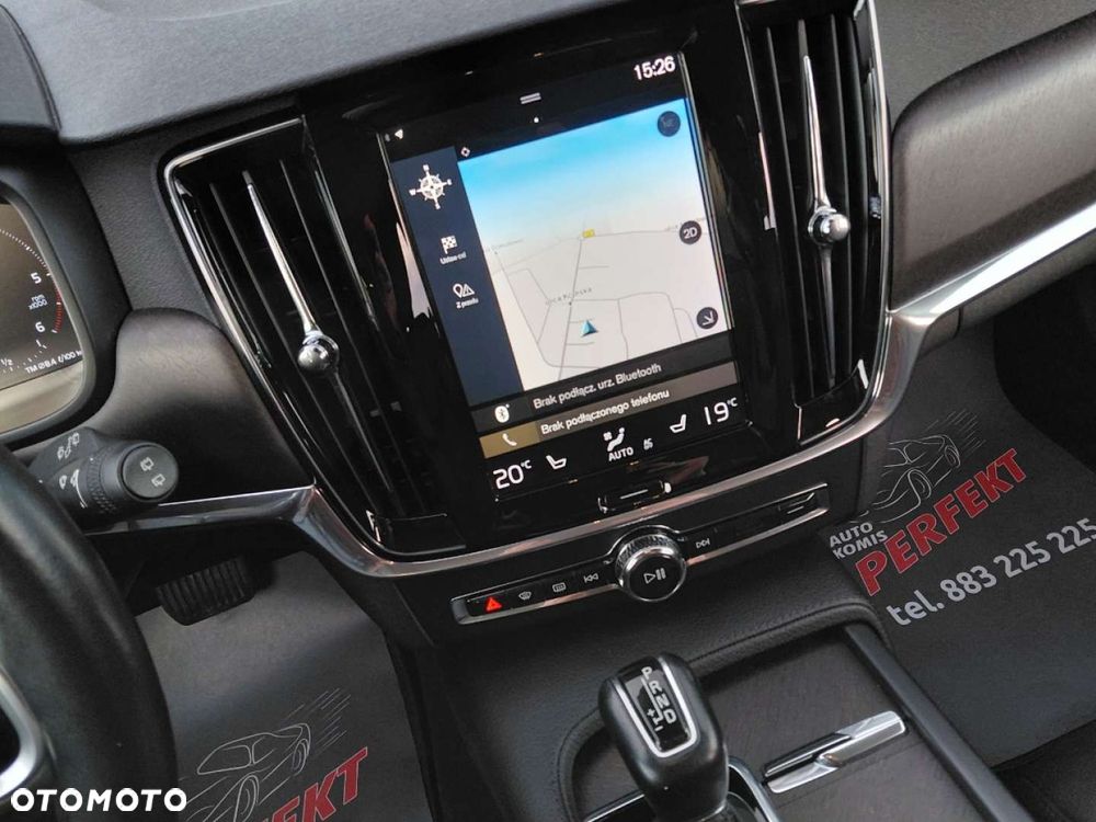 Volvo V90 Cross Country - 22