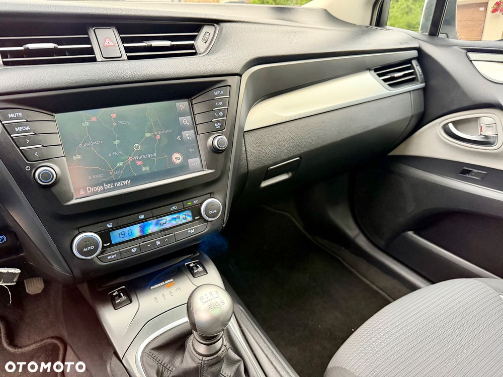 Toyota Avensis Touring Sports 1.8 Executive - 23
