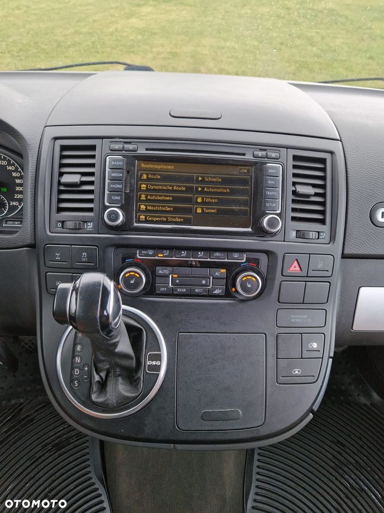 Volkswagen Multivan - 16