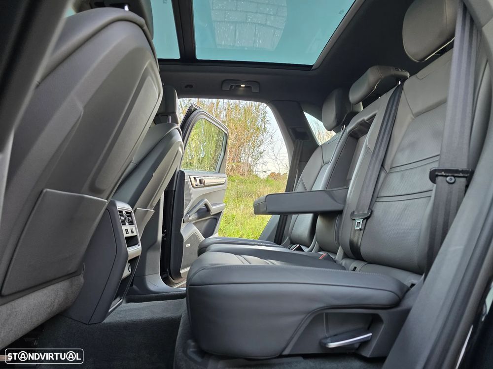 Porsche Cayenne S - 7