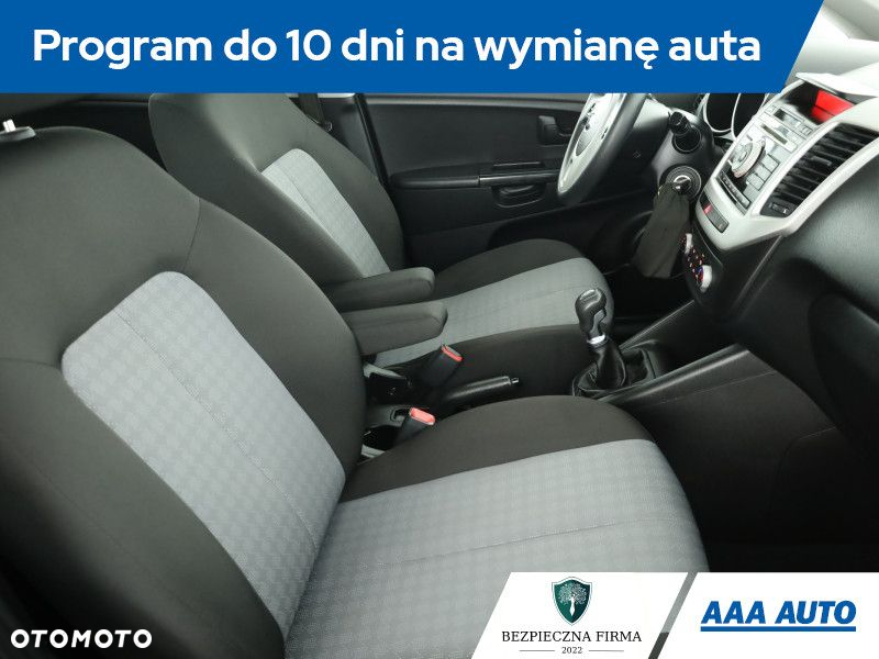 Kia Venga - 8