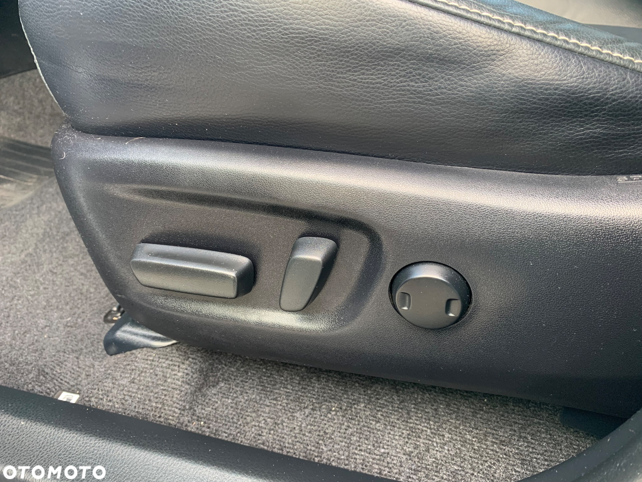 Toyota RAV4 2.0 D-4D 4x2 Start-Stop Executive - 37