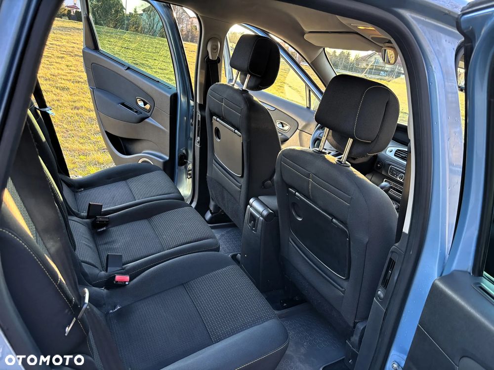 Renault Scenic 2.0 dCi Privilege - 16