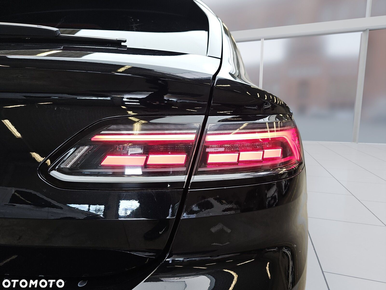 Volkswagen Arteon 2.0 TSI Elegance DSG - 28