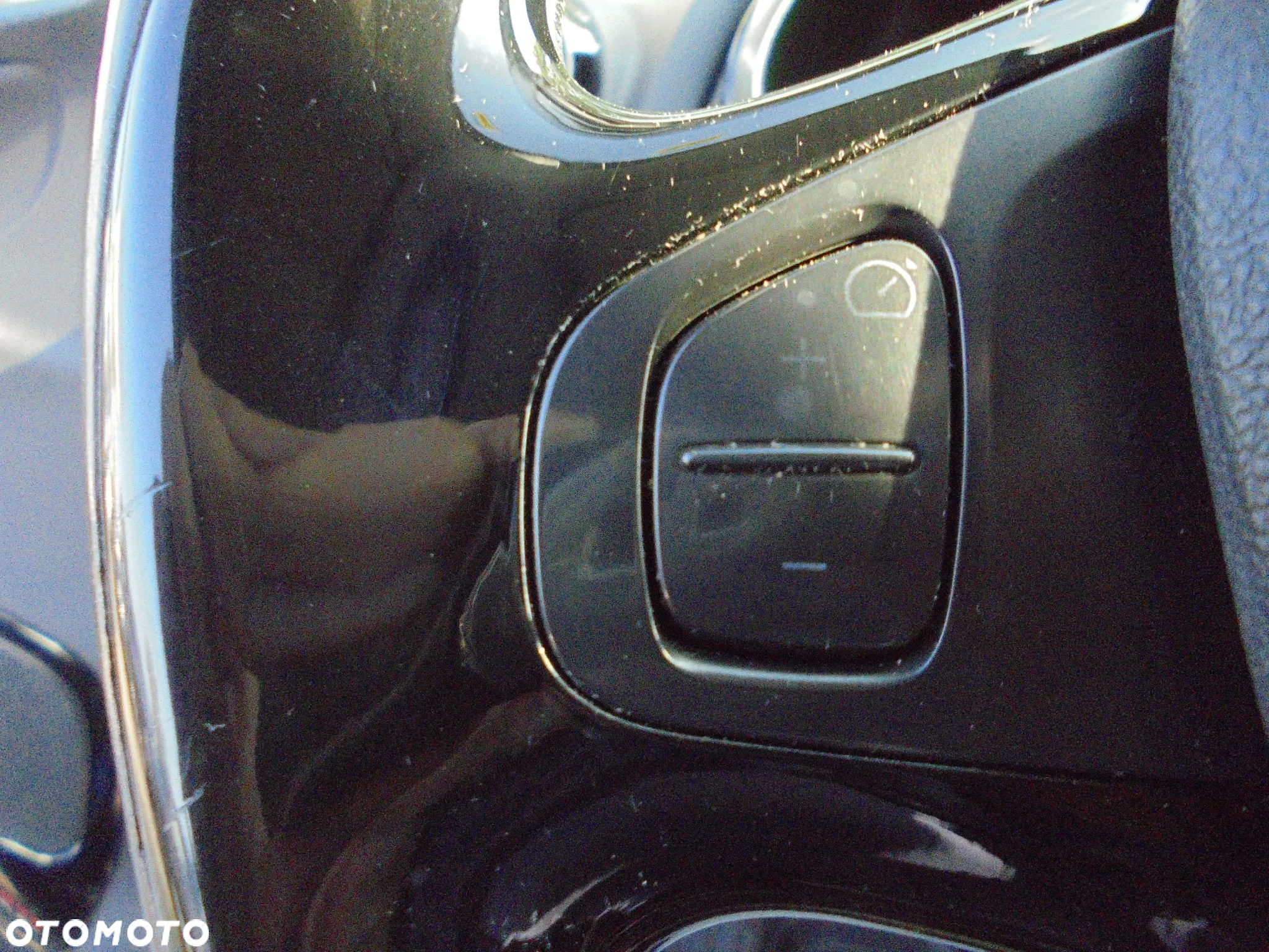 Renault Clio - 23