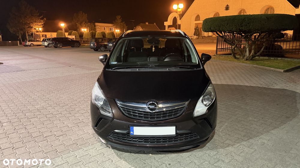 Opel Zafira 2012 photo 2