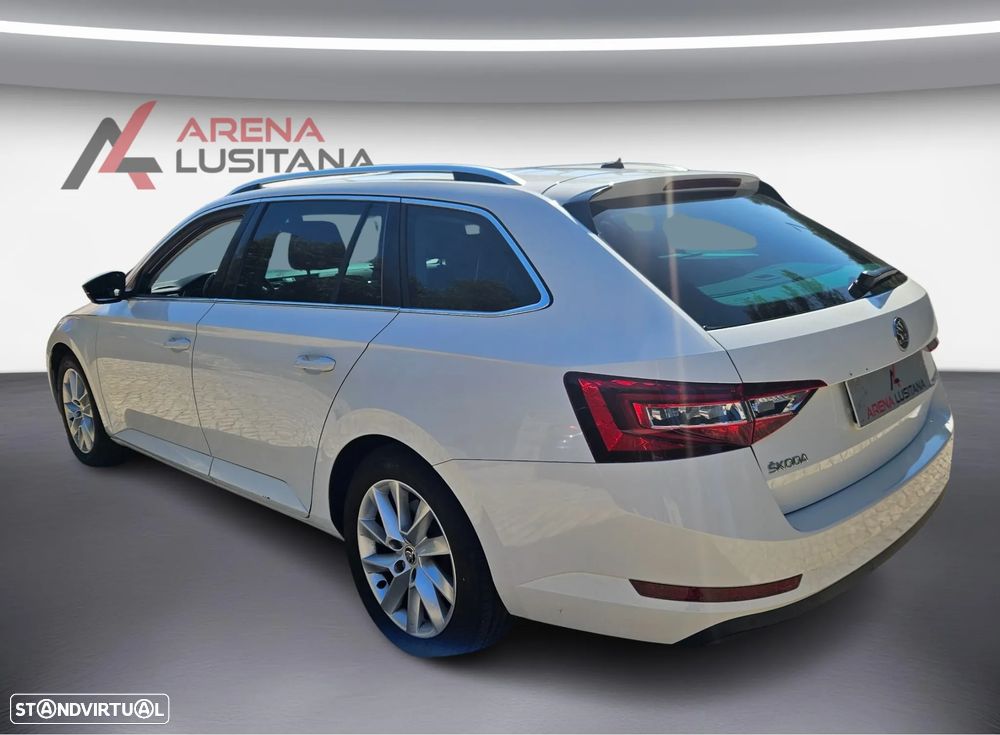 Skoda Superb Break 1.6 TDI Style - 11
