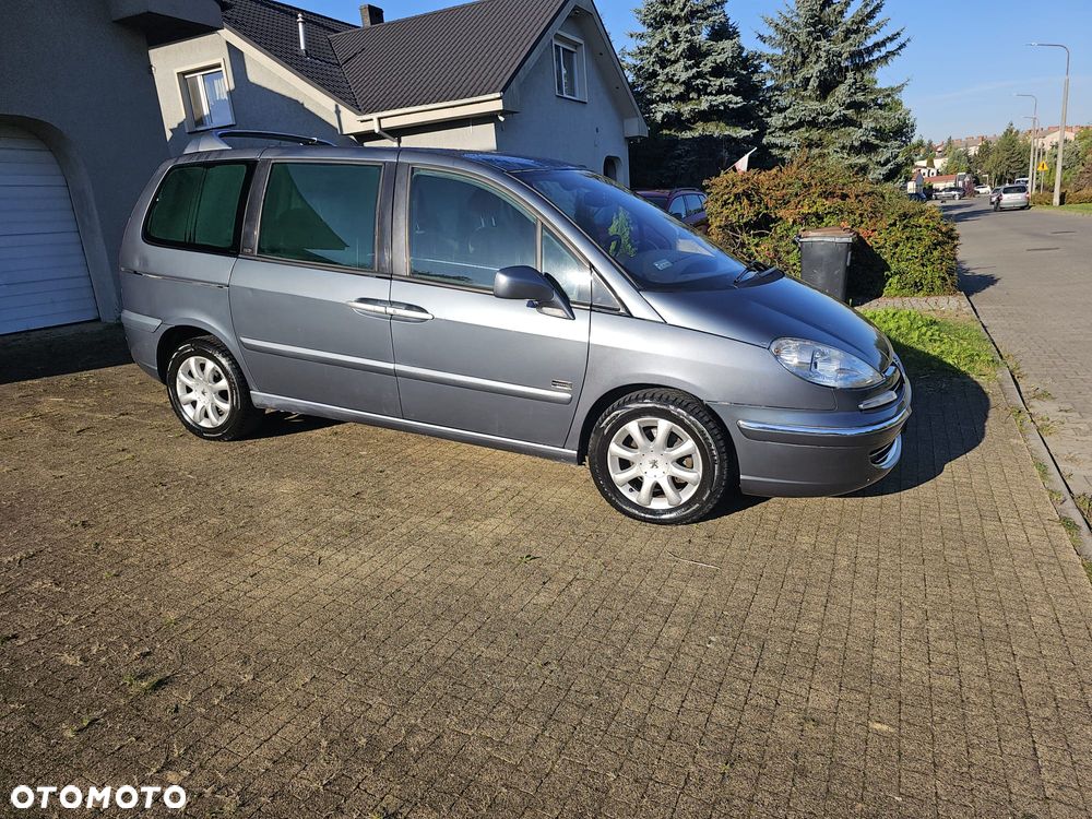 Peugeot 807 HDi 130 Premium - 23
