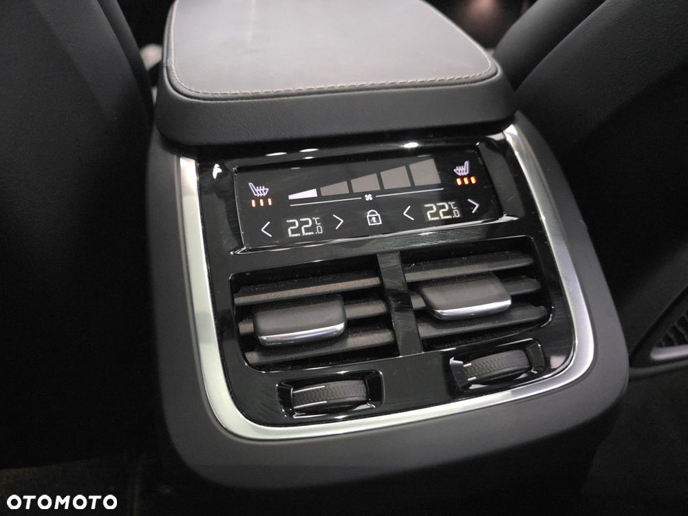 Volvo XC 90 - 36
