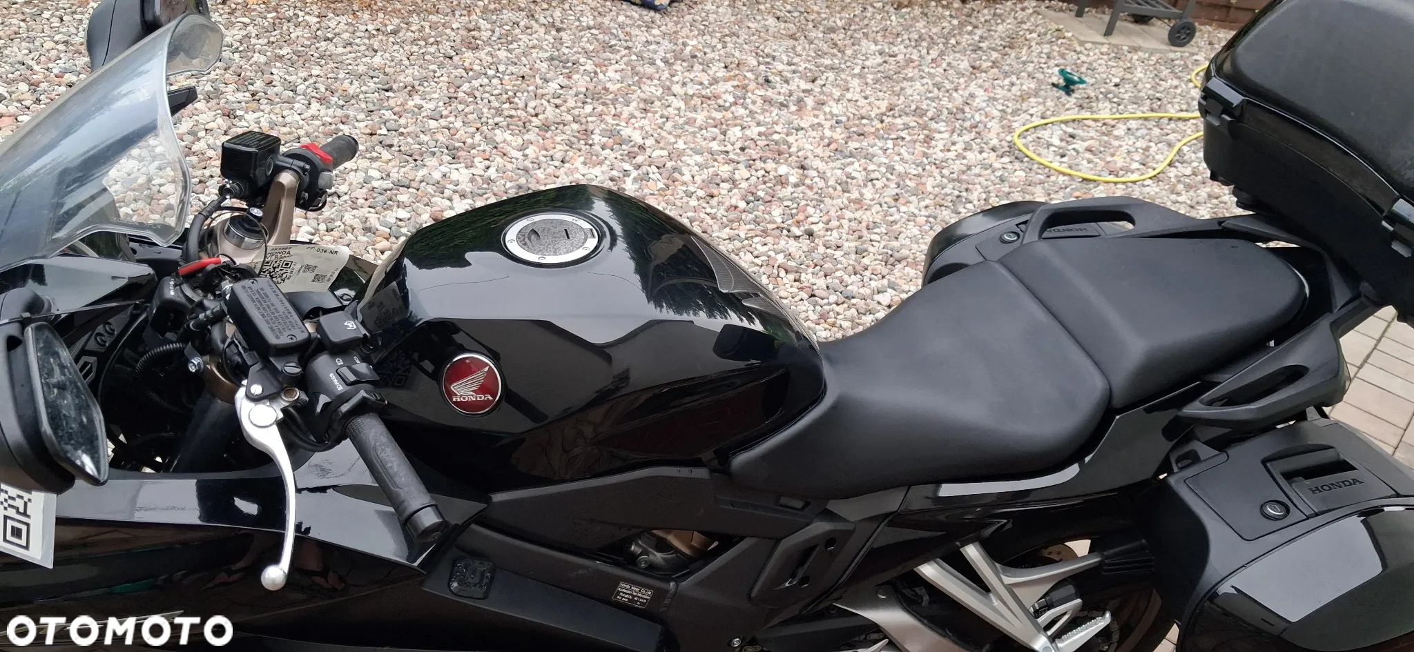 Honda VFR - 3