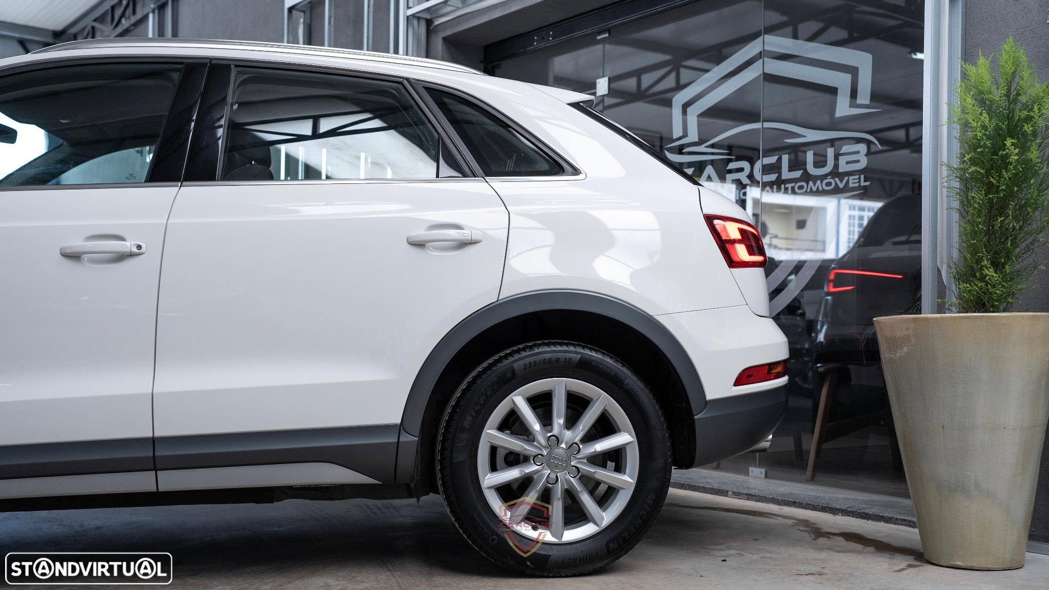 Audi Q3 2.0 TDI Design - 6