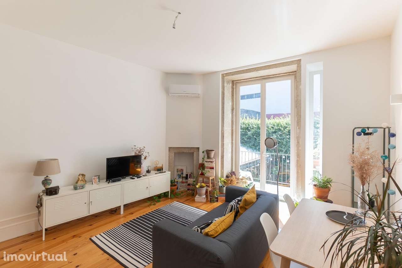 Arrendamento T0 na Rua do Almada - Grande imagem: 3/19