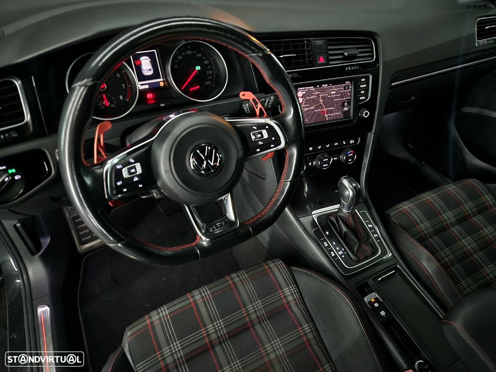 VW Golf 2.0 TSi GTi DSG - 8