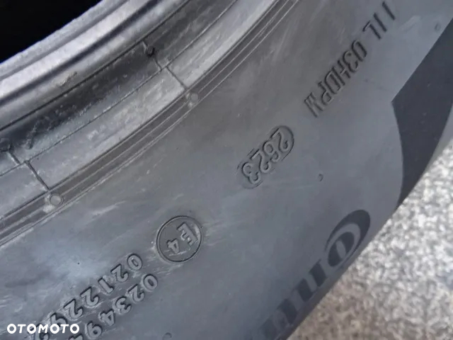 255/70/R16 111T Continental Cross Contact RX - 8