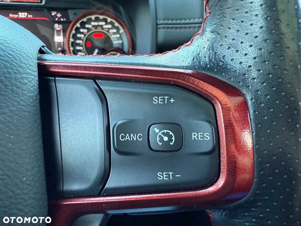 RAM 1500 5.7 Crew Cab Rebel - 24