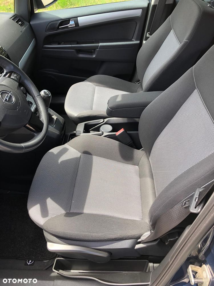 Opel Zafira 1.8 Edition 111 Jahre - 9