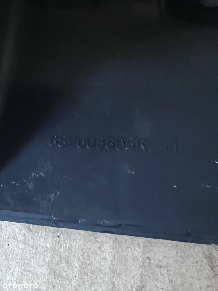 Ramka radia konsoli Renault Master III IV 19- 682603805R - 2