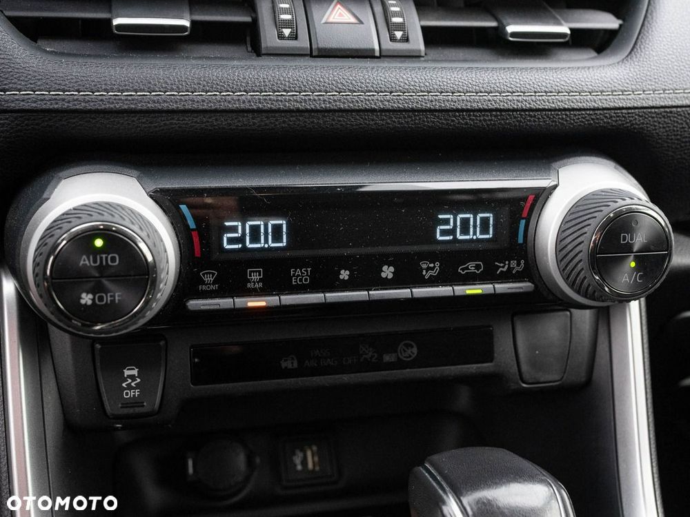 Toyota RAV4 - 16