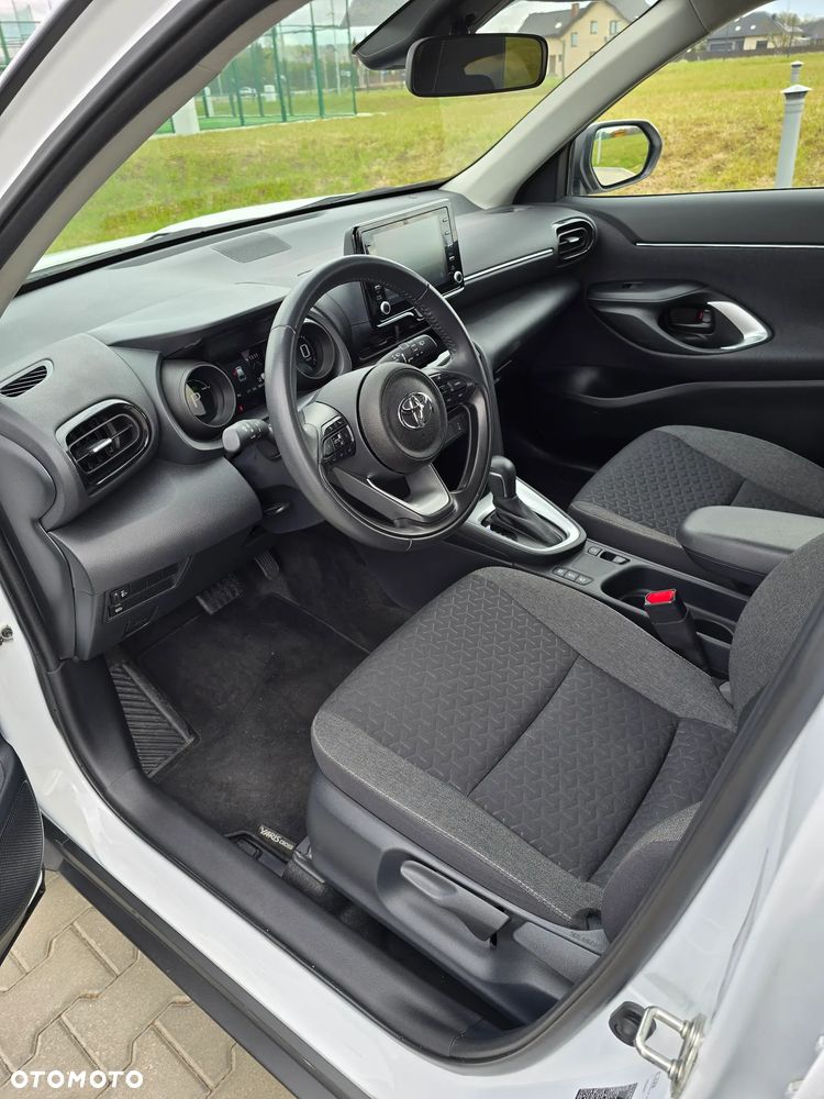 Toyota Yaris Cross - 18