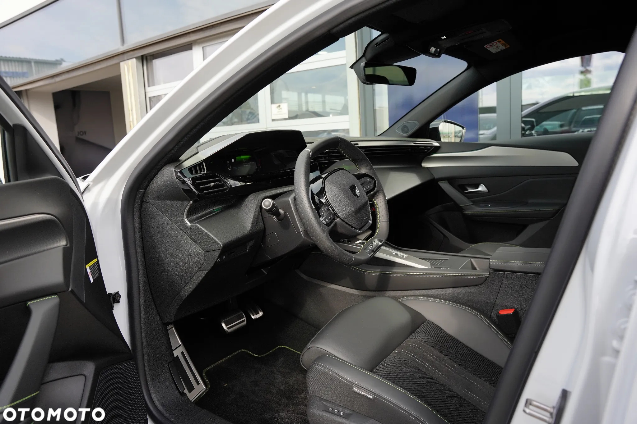 Peugeot 408 1.2 PureTech mHEV GT S&S e-DSC6 - 5
