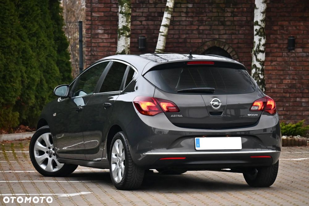 Opel Astra ver-1-4-turbo-cosmo - 16