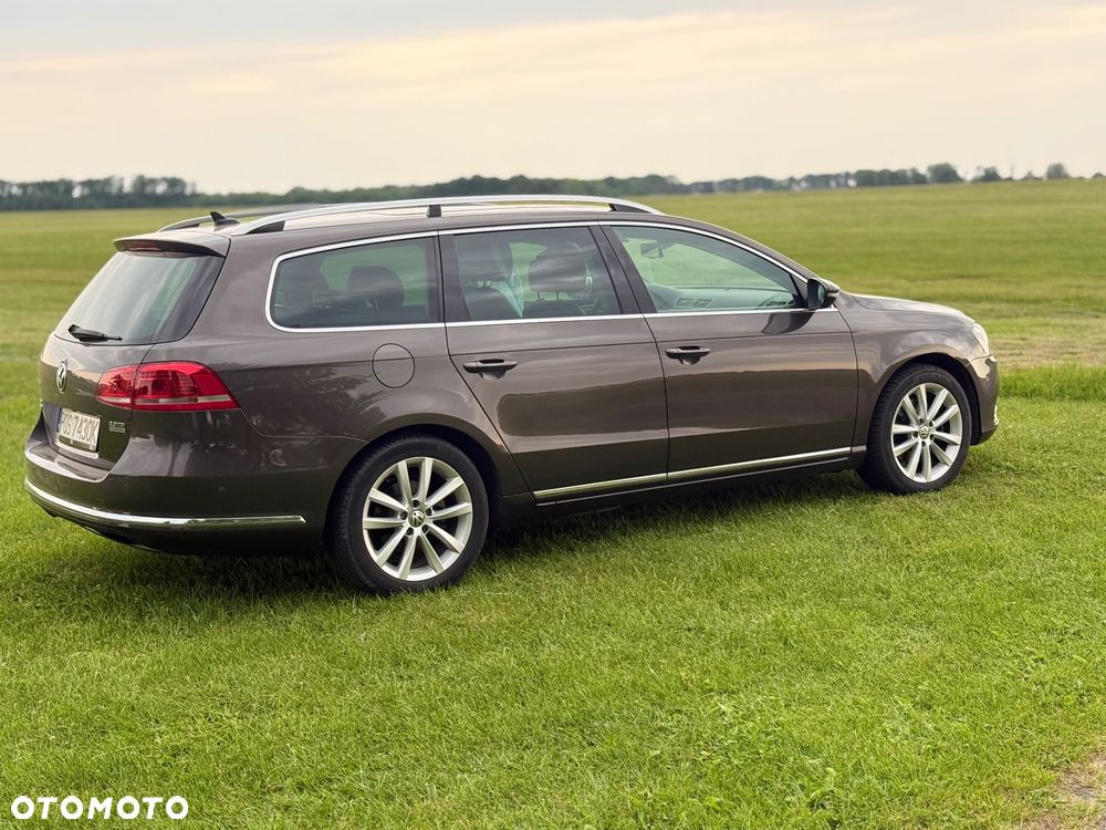 Volkswagen Passat 2.0 TDI Highline DSG - 11