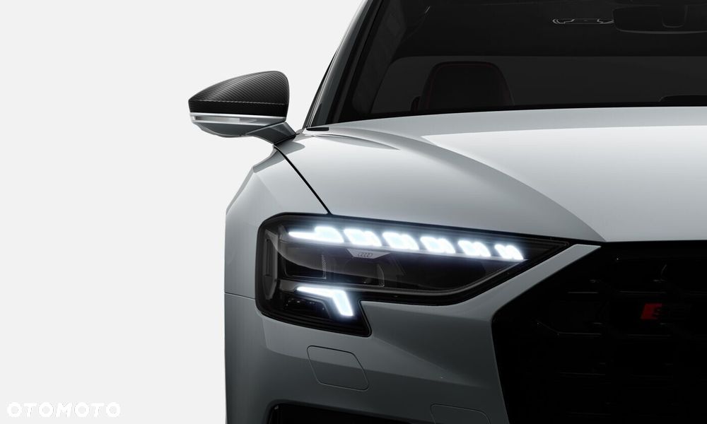Audi S8 - 5