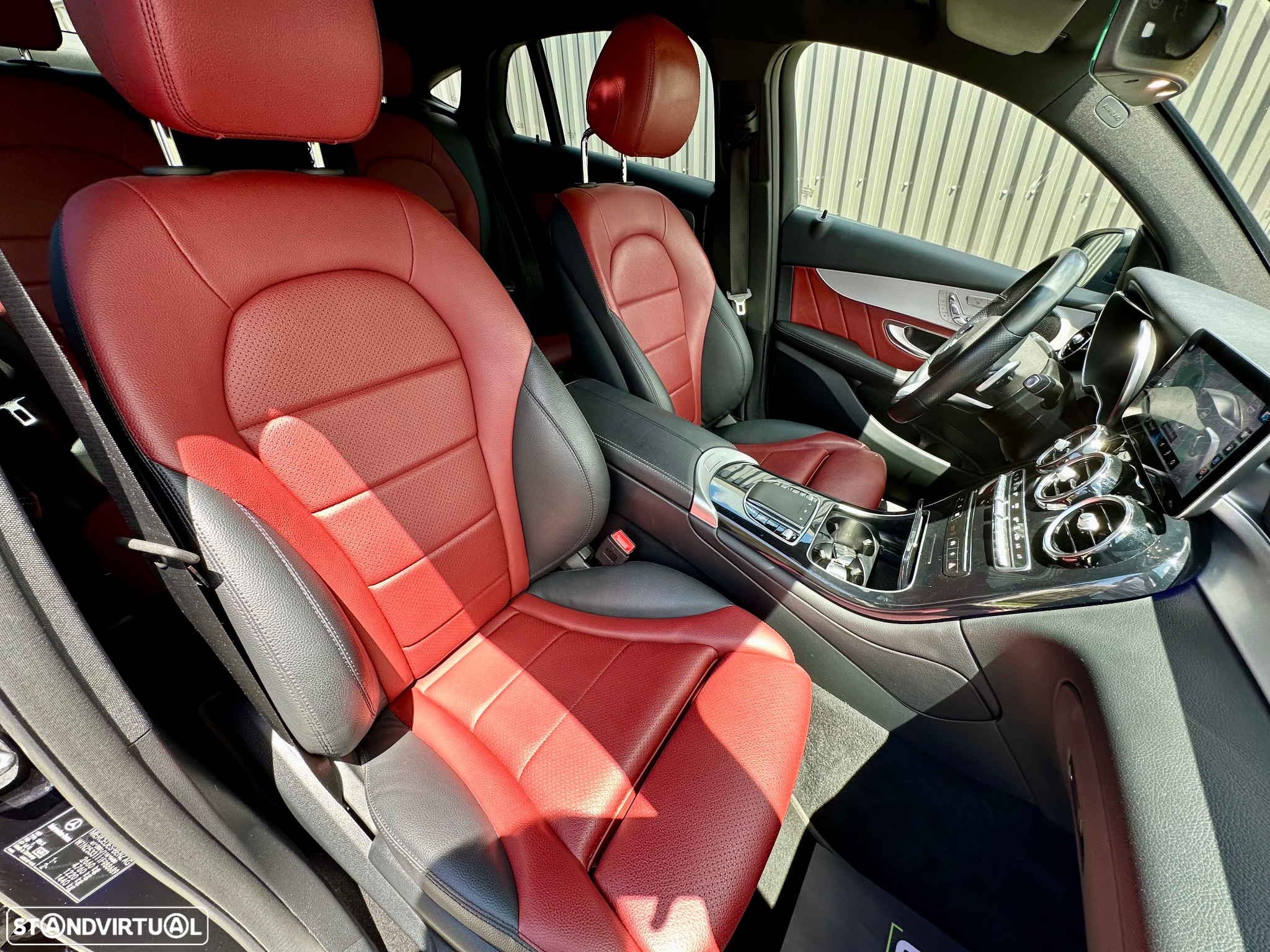 Mercedes-Benz GLC 300 de Coupé 4Matic - 37