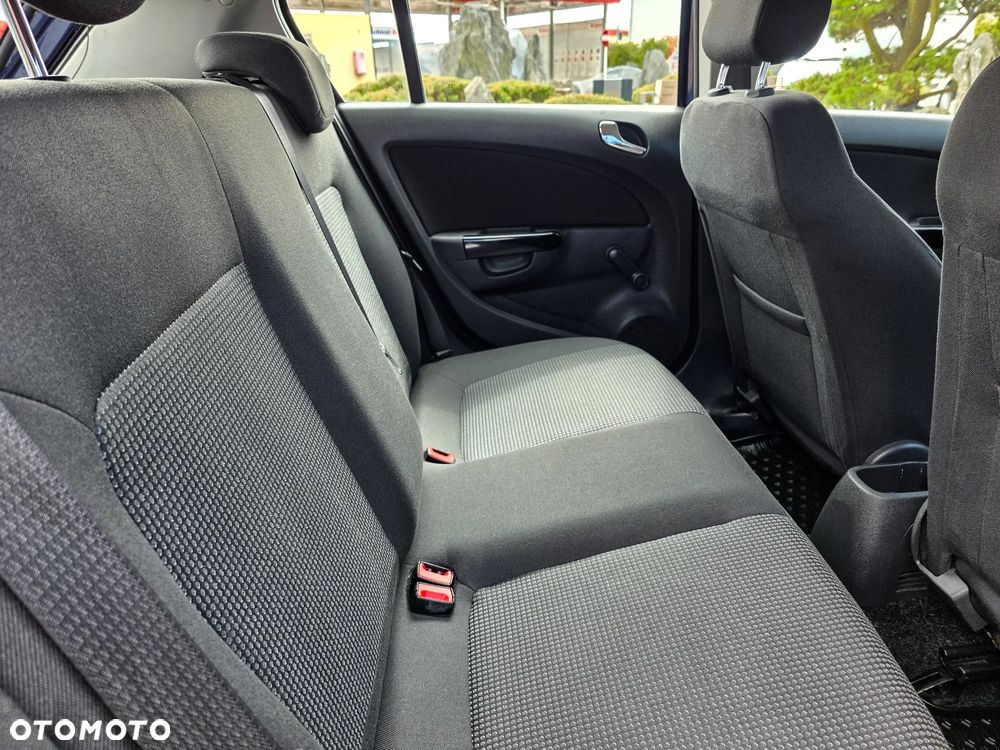 Opel Corsa 1.2 16V Edition / Active - 4