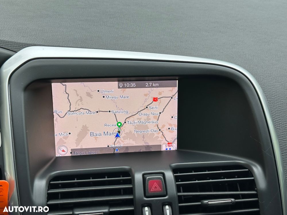 Volvo XC 60 - 25