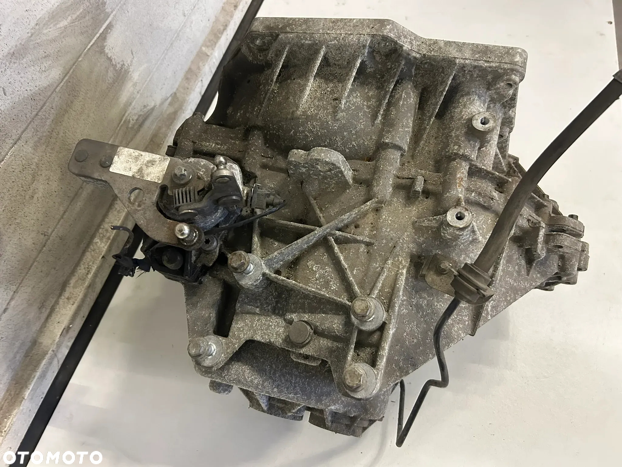 Mini Cooper R56 1.6 16v skrzynia biegow manualna 6  2300.7568724-02  0326626chb - 10