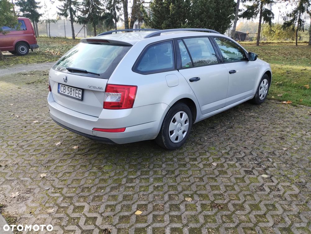 Skoda Octavia 1.6 TDI Ambition - 2
