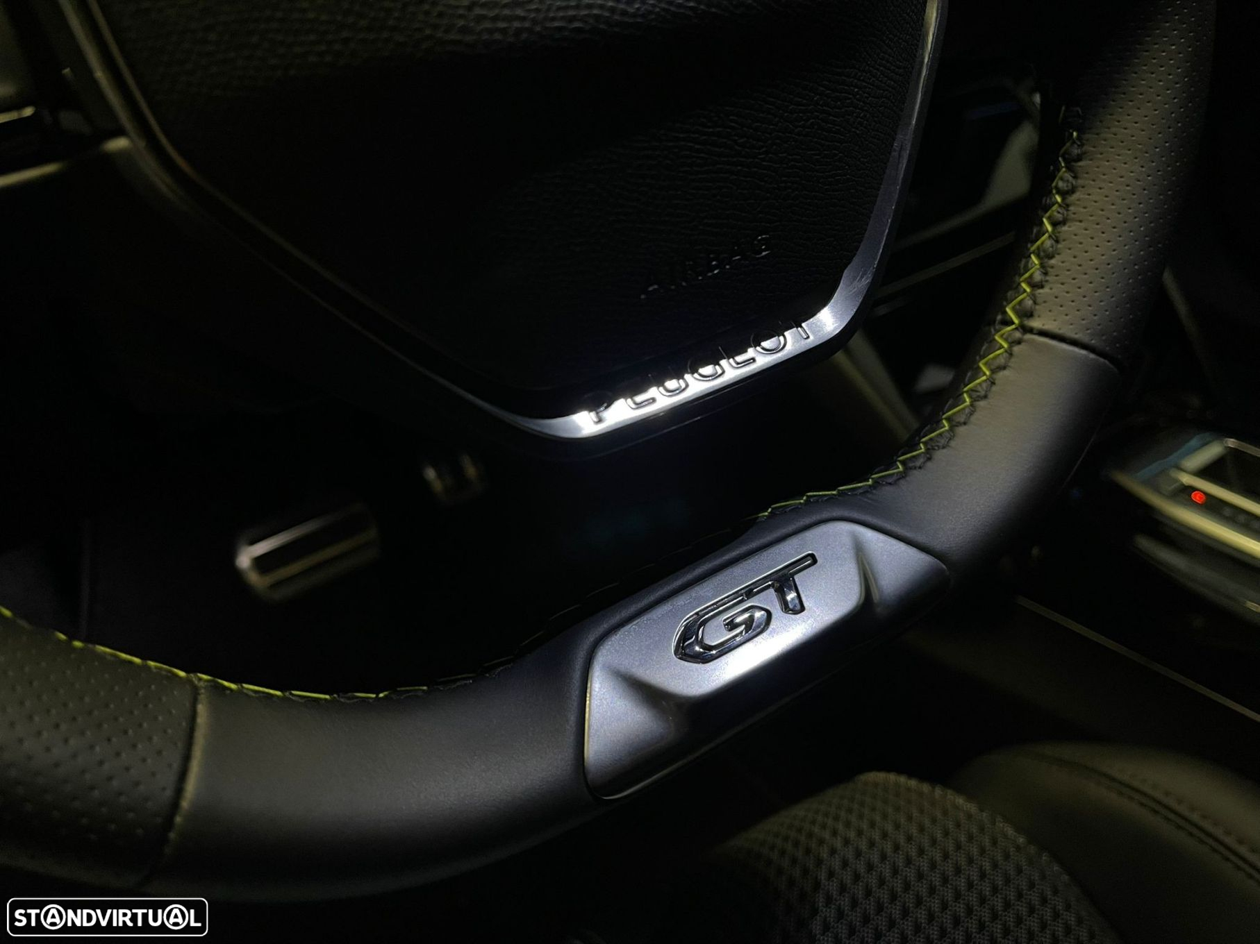 Peugeot e-2008 50 kWh GT Pack - 12