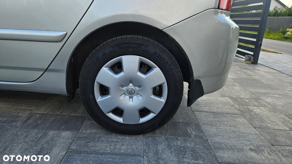 Toyota Corolla 1.4 D-4D - 16