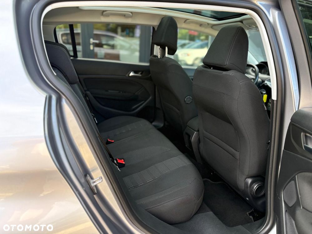 Peugeot 308 1.6 e-HDi Active S&S - 13
